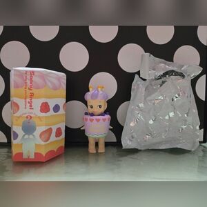 🎂Sonny Angel Blueberry Cake🎁